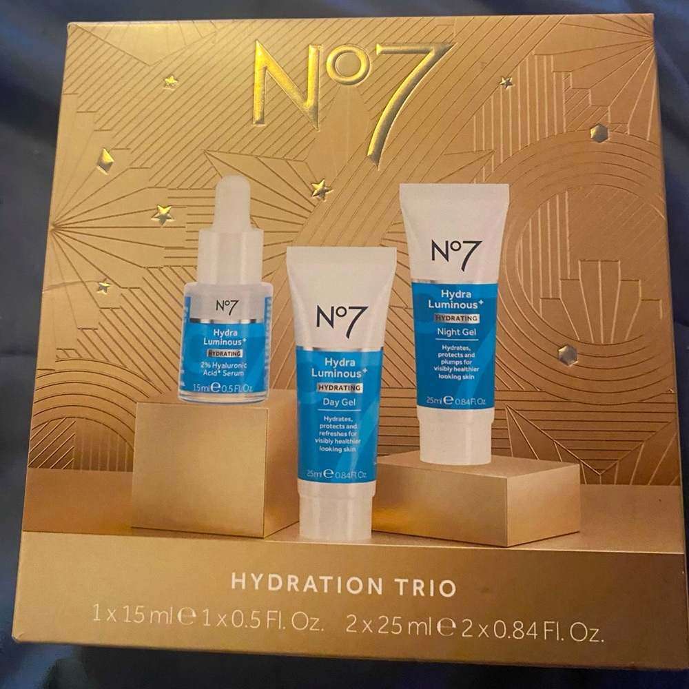 No7 Hydration Trio Skincare Gift Set - Travel Set🎁